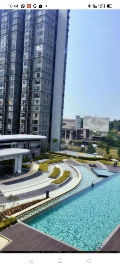 Hyve Soho Suite - Netflix Cyberjaya Exterior foto